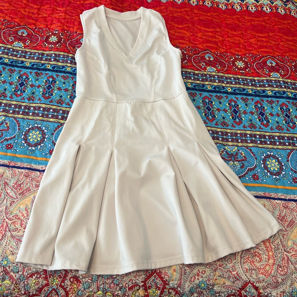 Halara white tennis/golf dress size XS Never Worn